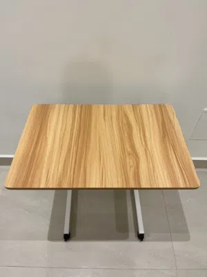 طاولة متحركة