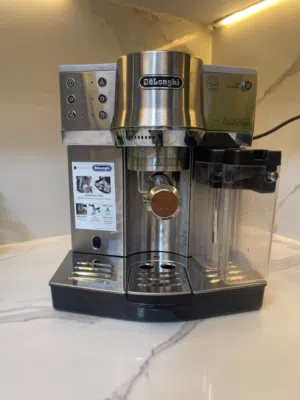 ماكينة قهوة ديلونجي De’Longhi EC860.M إسبريسو وكابتشينو 15 بار
