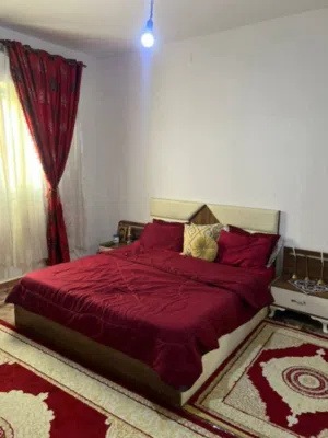 غرفة نوم زوجيه تركيه للبيع 7 قطع