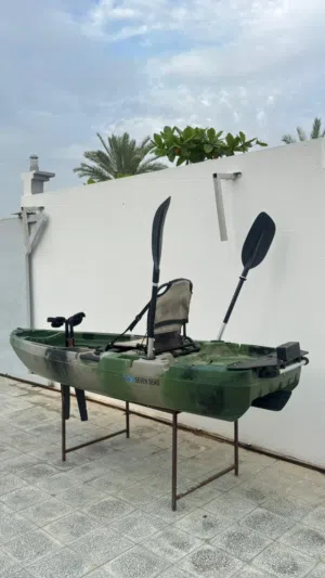 قارب كاياك او كياك للبيع