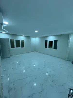 سكن  عمال شامل الفواتير عدد  15 غرفه