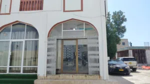 محل تجاري للإيجار - فلج الشراة