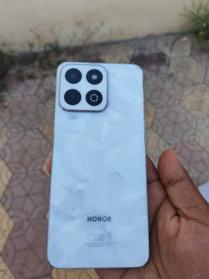 تيلفون نضيف قابل لتفاوضHONOR X7c 5 GIGA
