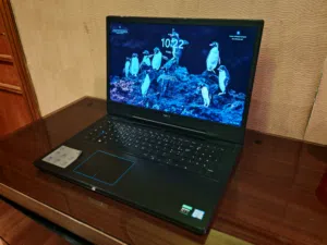 Gaming laptop DELL G7 (i7 + RTX 2060  + 16GB RAM)