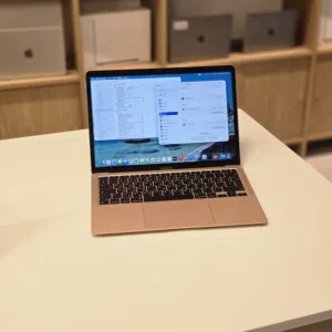 MacBook Air M1 - 8GB RAM - 512GB SSD - Battery 100%