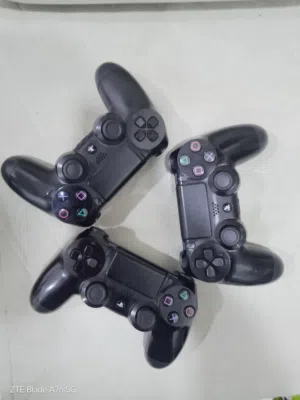 للبيع كنترولرات ps4 أصليين يرجى قرائة التفاصيل