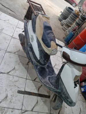 دراجه فضائي مكينه قبل 5اشهر شديته حالين دخن أبيع شوف العين