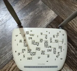 مودم راوتر تي بي لنك TP-Link موديل w8961n للإنترنت عبر خط الهاتف الثابت ADSL