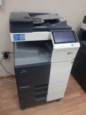 مكينة تصوير مستندات عادية كونيكا مانولتا رقم 284e