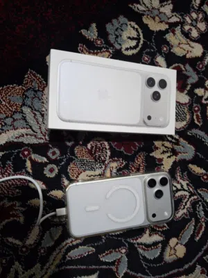 17PRO MAX WHITE