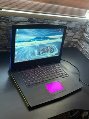 Dell alienware 15.6 /i7 جيل سادس gtx 1060 6g ram 16g 500ssd 1000hdd