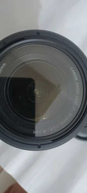 للبيع عدسة كانون Canon EF 16-35mm f/2.8L III USM بحالة ممتازة جداً، عدسة احترافية واسعة