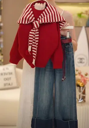 طقم بناتي محير