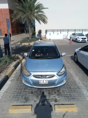 Hyundai accent 2013 for sale 1.6 engine