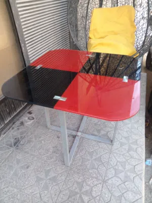 طاولة سفره مستعمل للبيع