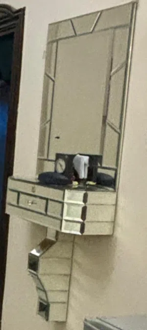 كونسول  مرايات  بدرج زجاج