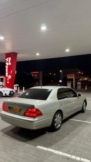 Used Lexus LS in Al Batinah