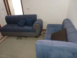 ثلاث اطقم كنب