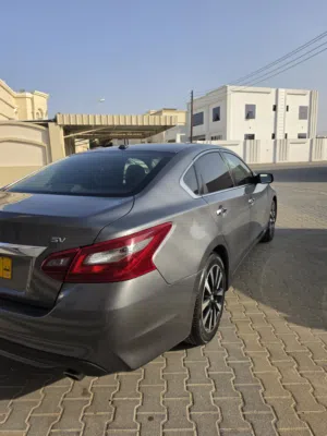 نيسان التيما SV