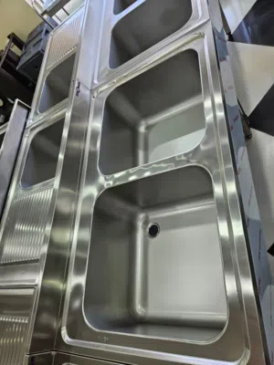 حوض دبل استيل مع رف سفلي Size:1200* 700*850 mm  Bowl:500*500*300mm للسعر تواصل معنا contact us