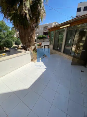 220 m2 4 Bedrooms Apartments for Sale in Amman Um El Summaq