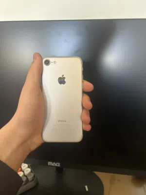 Apple iPhone 7 Other in Nablus