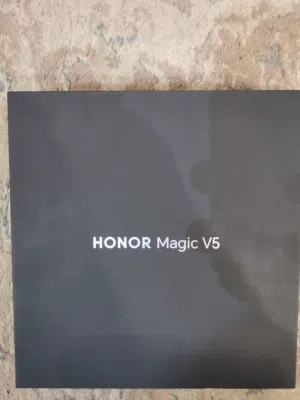 Honor Magic V5