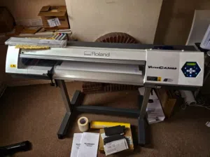 roland versacamm  طابعة  وقص فينيل الغنية عن التعريف