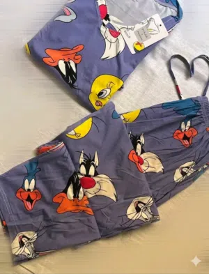 طقم بيجامة Looney Tunes المميز – أناقة، راحة، وجودة عالمية
