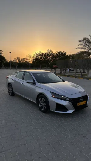 Used Nissan Altima in Al Batinah