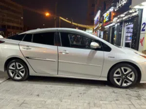 بريوس 2020 للبيع بطارية ليثيوم