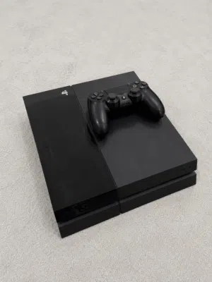 Ps4 with controller