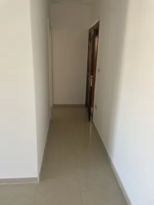 شقه طابق 2 للبيع كاش
