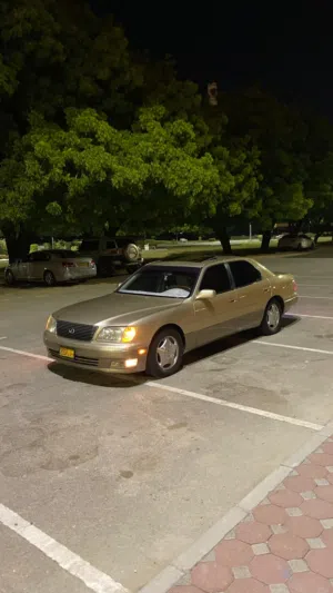 Used Lexus LS in Al Batinah