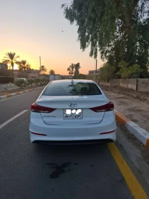 Used Hyundai Elantra in Baghdad