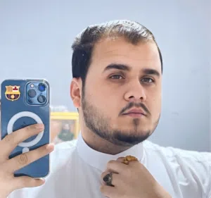 علي 