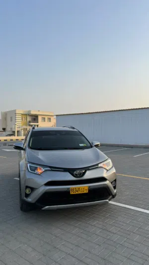 اف فور 2018 فول ابشن XLE