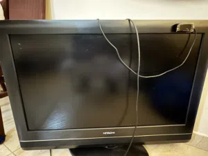 2 lcd screens for sale