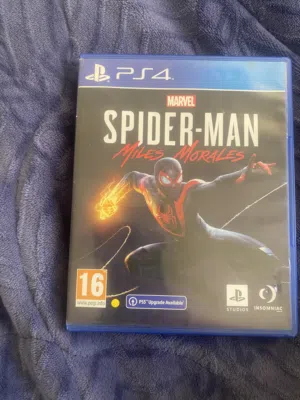 سيديات ps4 بحالة ممتازة..................................................