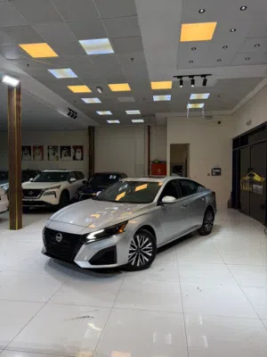 نيسان التيما 2023 SV وارد امريكا سيارة في حالة مثالية