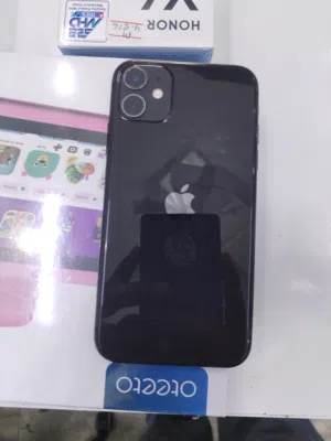 Assalamu Alaikum, how are you, dear customer? I have an iPhone 11 with 128 GB of memory and a 71% ba