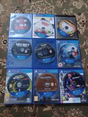 اشرطة بلستيشن 4 نضيفة جدا