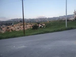 قطعة ارض خلف قصر الاميرة بسمة
