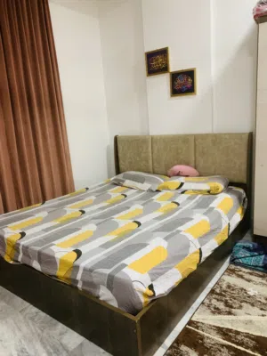 Good quality bedroom furniture set