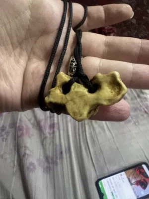 احجار قديمه للبيع