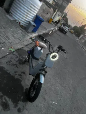 دراجه شحن للبيع