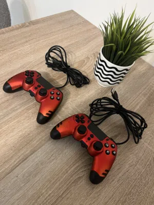 يد تحكم سلكية (عدد 2) USB متوافقة مع PlayStation 3 (تصميم شبيه ب PlayStation 4 تعمل على الكمبيوتر