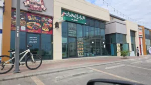 محل للإيجار في العذيبة (مشروع إيلوديا) من المالك..Shop for Rent in Al Azaiba –  (Elodea Project)