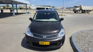 Nissan versa 2011
