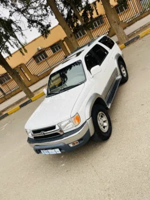 تويوتا فورنر ليميتد موديل 2000 ساحلي
